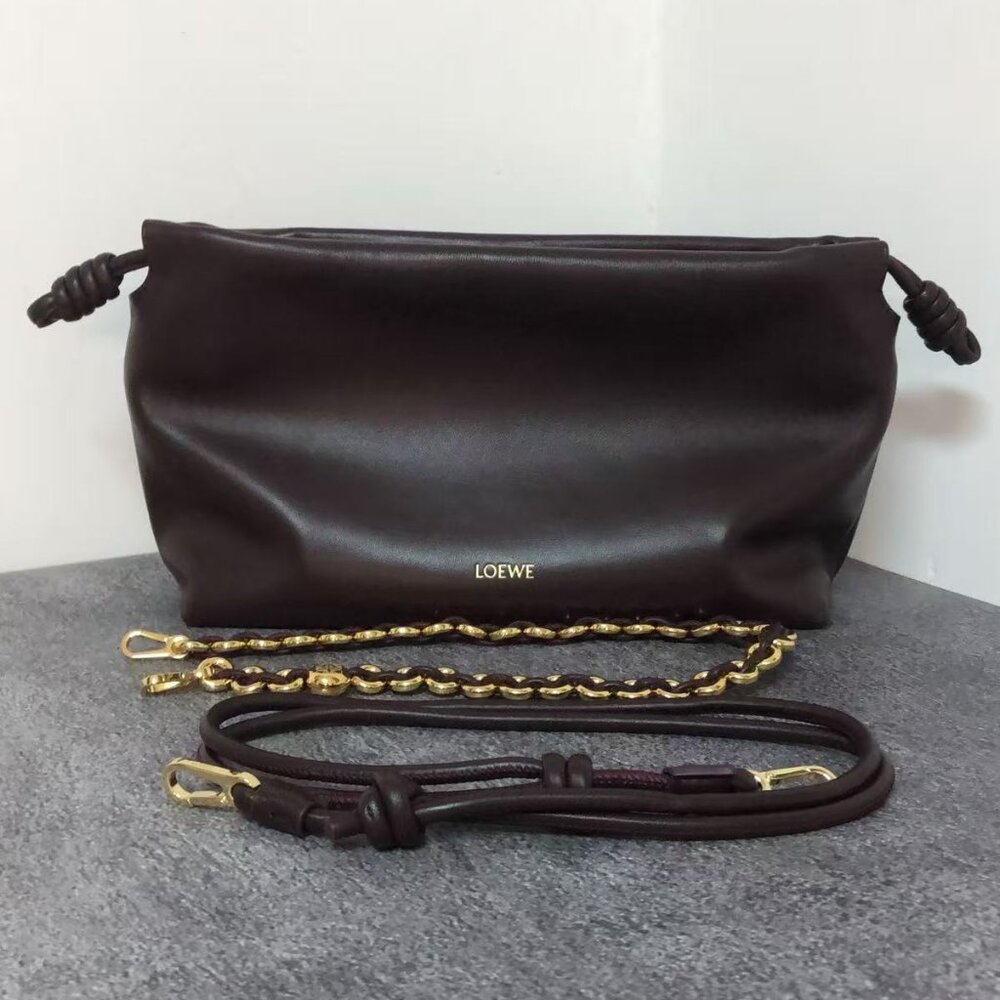 Loewe Flamenco medium purse in soft lambskin